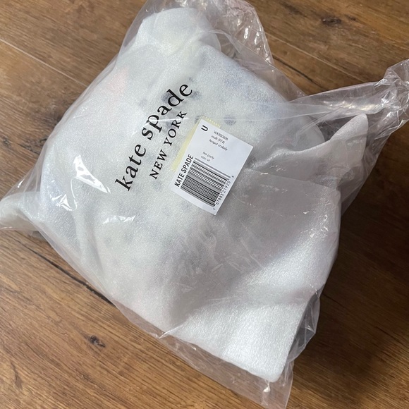 KATE SPADE-NWT Limited Edition Tea Pot Handbag-Alice in Wonderland Series - Picture 6 of 13